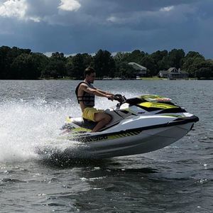 Meet your Posher, Adam